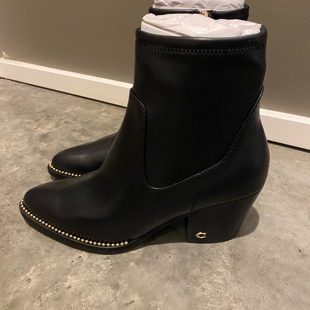 Coach Pell leather booties black new with new box - Picture 4 of 10